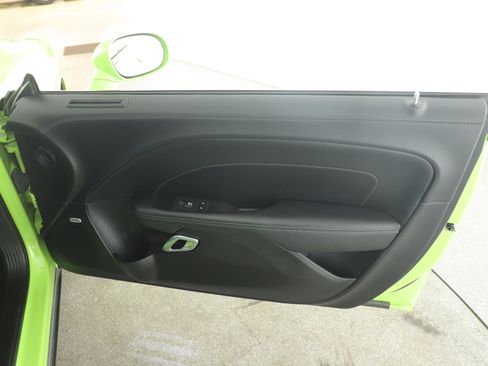 Certified 2023 Dodge Challenger SXT w/ Plus Package image 10