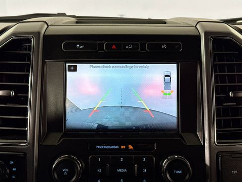 Used 2018 Ford F150 XLT w/ Equipment Group 302A Luxury image 26