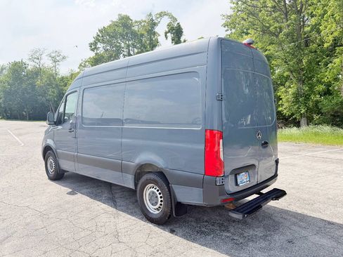 Used 2019 Mercedes-Benz Sprinter 144 image 7
