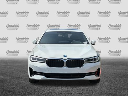 Certified 2023 BMW 530e w/ Convenience Package image 10