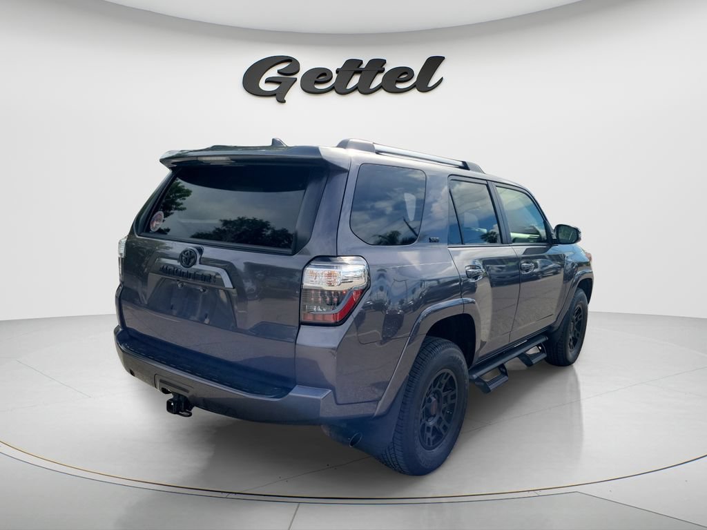 Used 2021 Toyota 4Runner SR5 Premium w/ Moonroof Package AWD/4WD image 5