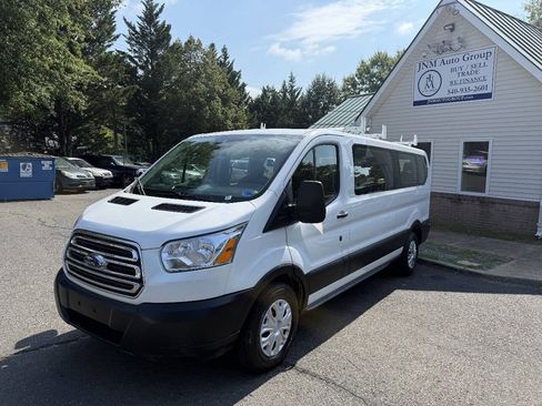 Used 2019 Ford Transit 350 XLT RWD image 4