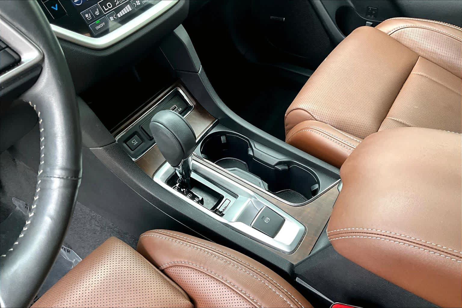 Used 2025 Subaru Ascent Touring w/ Popular Package #1 AWD/4WD image 15