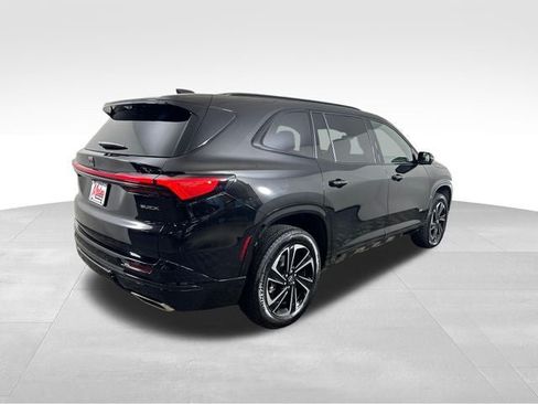 Used 2026 Buick Enclave Sport Touring w/ Power Package FWD image 6