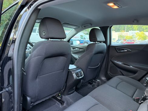Used 2024 Chevrolet Malibu LT w/ LPO, Floor Liner Package FWD image 25