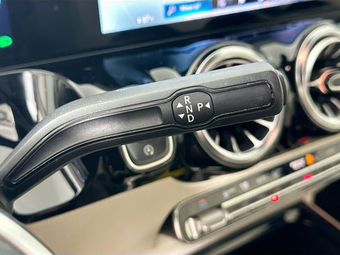 Certified 2023 Mercedes-Benz GLA 250 4MATIC image 21