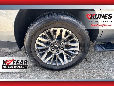 Used 2025 Chevrolet Tahoe Z71 image 14