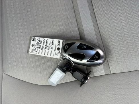 Used 2025 Hyundai Sonata SEL FWD image 6