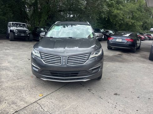 Used 2018 Lincoln MKC Reserve AWD/4WD image 3