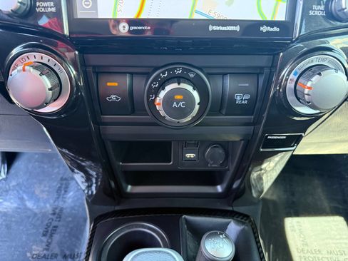 Used 2023 Toyota 4Runner TRD Off-Road Premium w/ Moonroof Package AWD/4WD image 22
