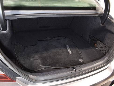 Used 2023 Genesis G70 2.0T image 27