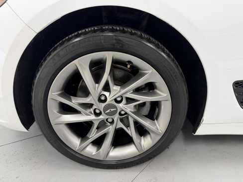 Used 2022 Genesis G70 2.0T image 48