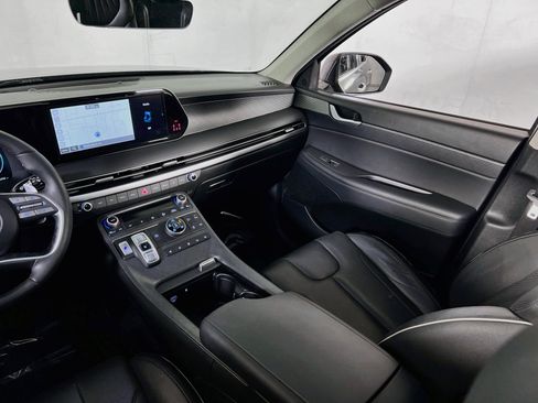 Used 2023 Hyundai Palisade Limited w/ Winter Package AWD/4WD image 24