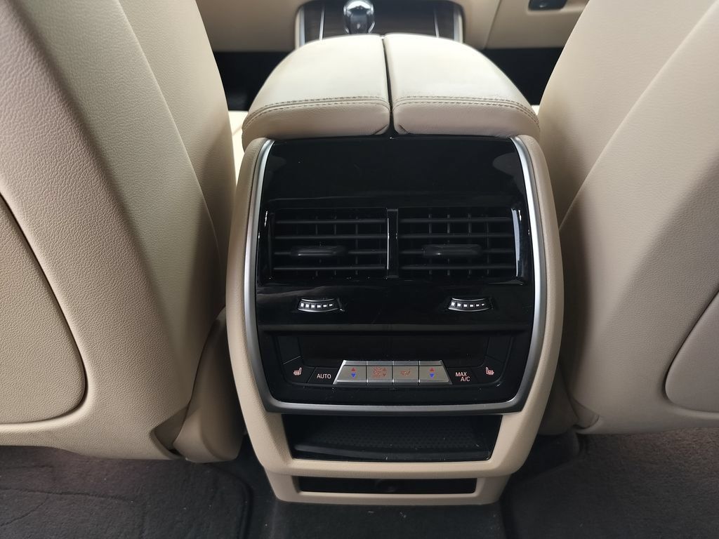 Used 2021 BMW X5 xDrive40i w/ Premium Package AWD/4WD image 19