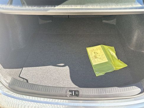 Used 2025 Toyota Corolla SE image 23