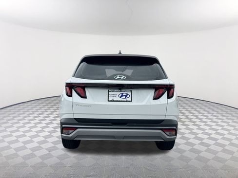 Used 2025 Hyundai Tucson SE image 8