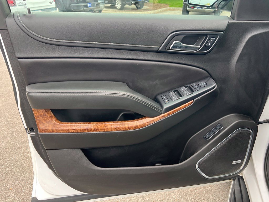 Used 2019 Chevrolet Tahoe Premier AWD/4WD image 16