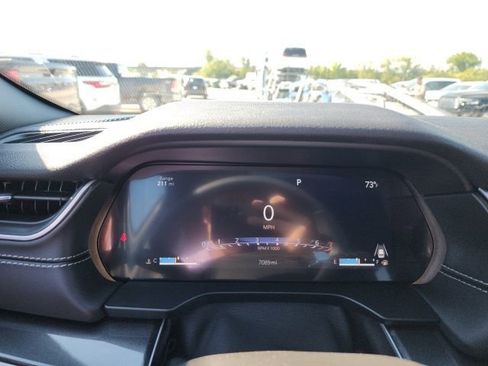 Used 2023 Jeep Grand Cherokee Altitude image 48