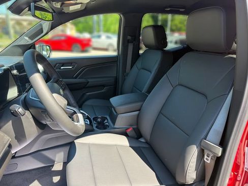 New 2026 Chevrolet Colorado LT w/ LT Convenience Package AWD/4WD image 9