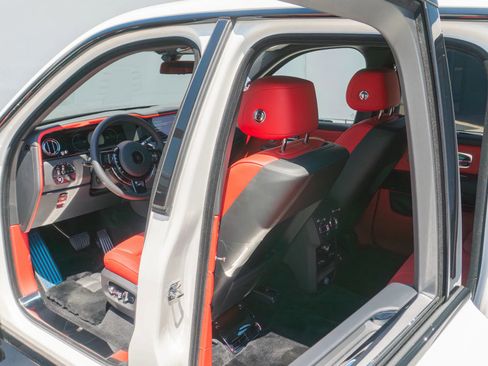 Used 2026 Rolls-Royce Cullinan AWD/4WD image 88