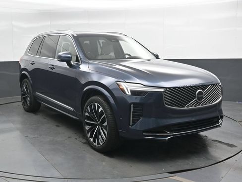 Used 2026 Volvo XC90 B6 Plus AWD/4WD image 4