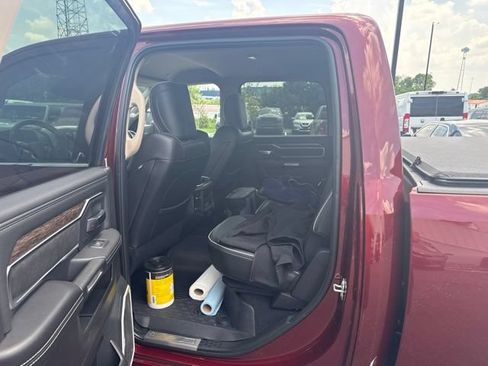Used 2019 RAM 2500 Laramie AWD/4WD image 5