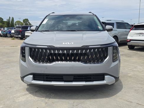 New 2026 Kia Carnival EX FWD image 3