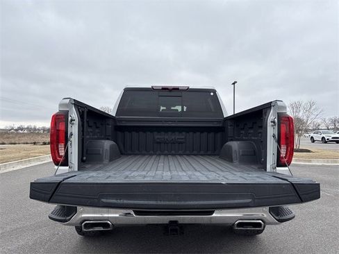 Used 2020 GMC Sierra 1500 SLT image 17