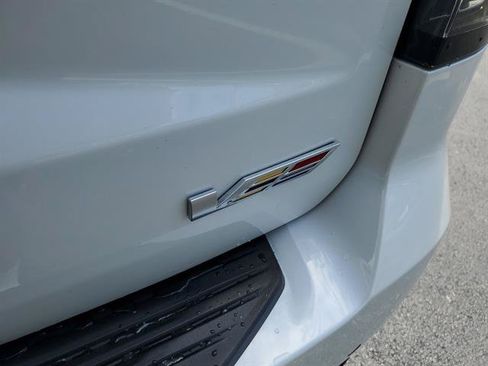 Certified 2023 Cadillac Escalade ESV V AWD/4WD image 10