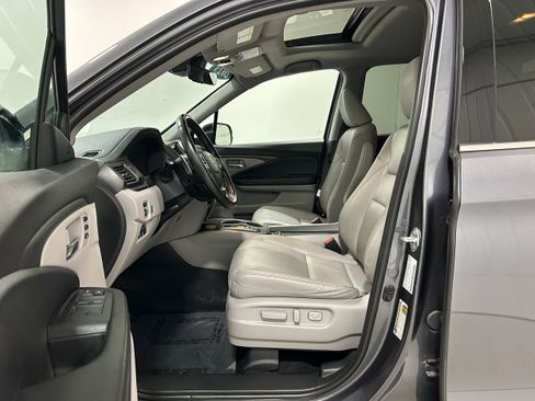Used 2023 Honda Ridgeline RTL-E image 4