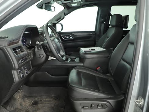 Used 2022 Chevrolet Tahoe Z71 w/ Max Trailering Package AWD/4WD image 12