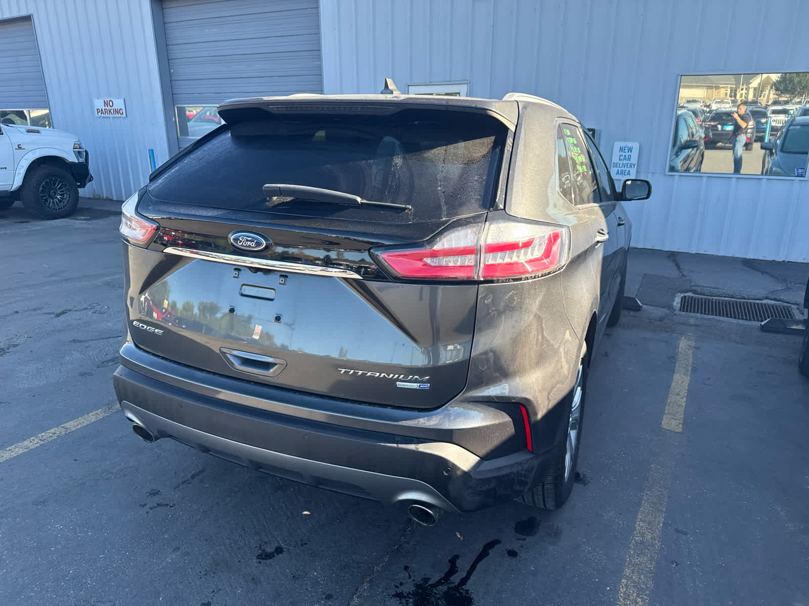 Used 2020 Ford Edge Titanium AWD/4WD image 6