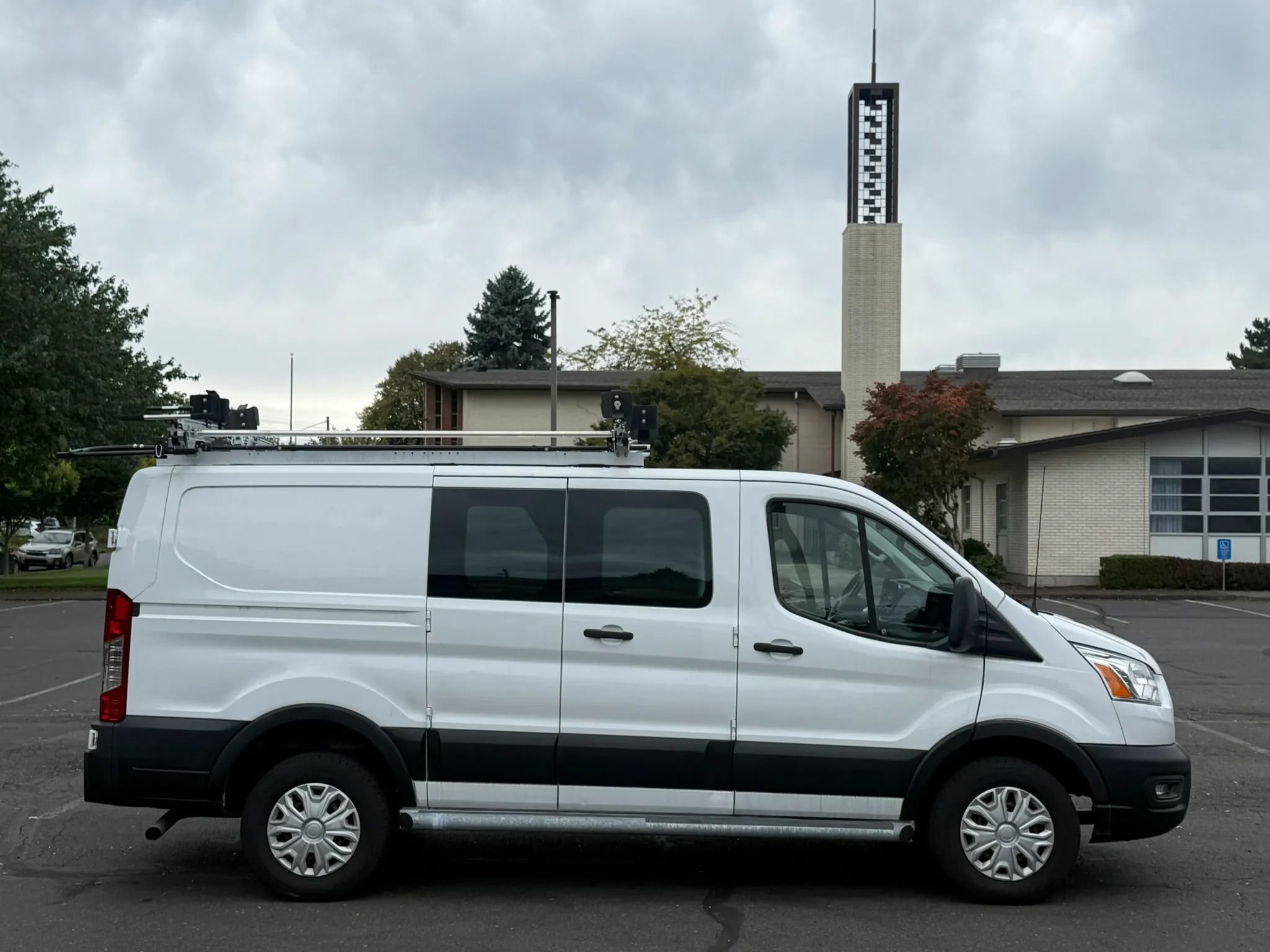 Used 2020 Ford Transit 250 Low Roof w/ Exterior Upgrade Package RWD image 7