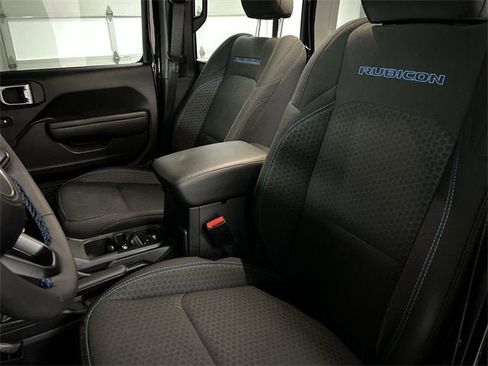 Used 2024 Jeep Wrangler Unlimited Rubicon 4xe w/ Convenience Group image 18