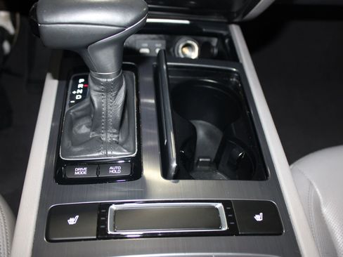 Used 2018 Genesis G80 3.8 image 22