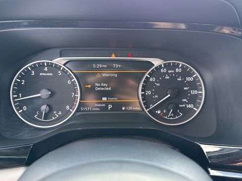 Used 2024 Nissan Pathfinder SV FWD image 13