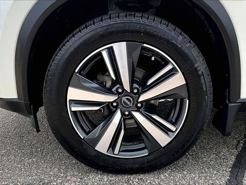 Used 2023 Nissan Rogue SL AWD/4WD image 7