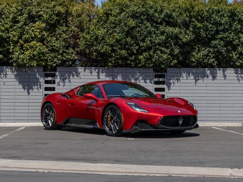 Used 2022 Maserati MC20 Coupe RWD image 10