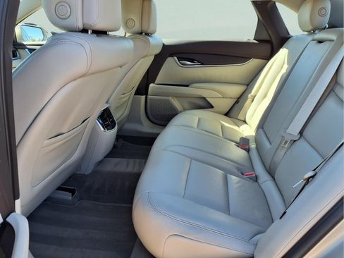 Used 2014 Cadillac XTS image 13