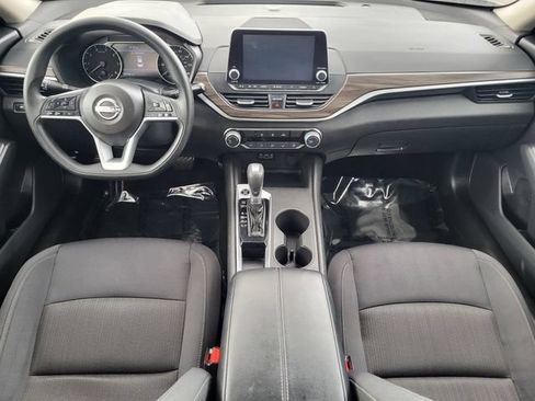 Certified 2025 Nissan Altima 2.5 SV FWD image 20