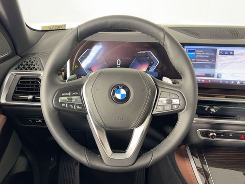 New 2026 BMW X5 sDrive40i w/ Climate Comfort Package image 15