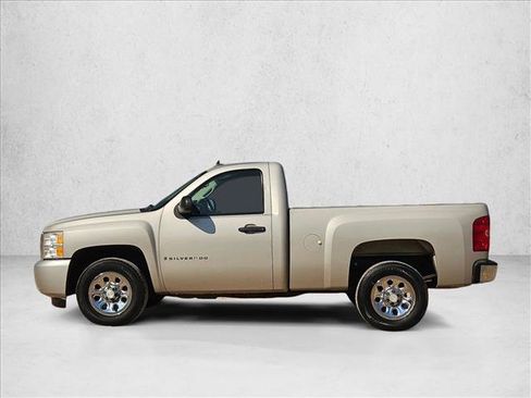 Used 2007 Chevrolet Silverado 1500 W/T RWD image 9