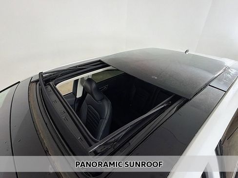 Used 2023 Ford Edge SEL w/ Convenience Package image 3