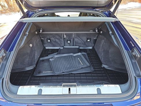 Certified 2023 Porsche Panamera 4 Platinum Edition image 29