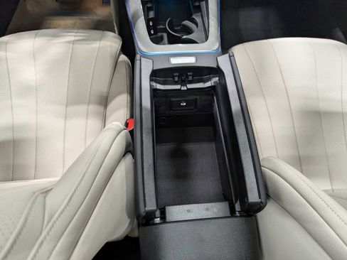 New 2026 Mercedes-Benz E 350 4MATIC Sedan image 19