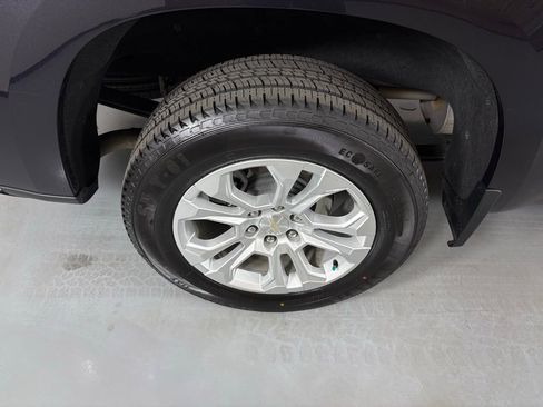 Used 2023 Chevrolet Silverado 1500 LTZ image 12