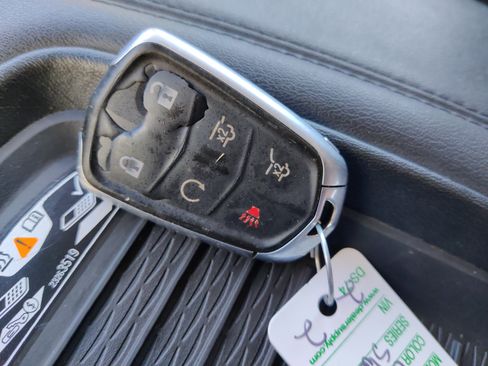 Used 2019 Cadillac Escalade Premium Luxury image 27