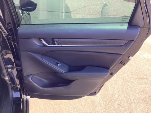Used 2018 Honda Accord EX-L image 34