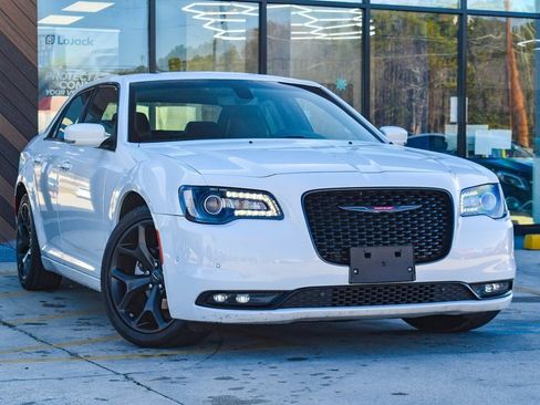 Used 2023 Chrysler 300 S image 28
