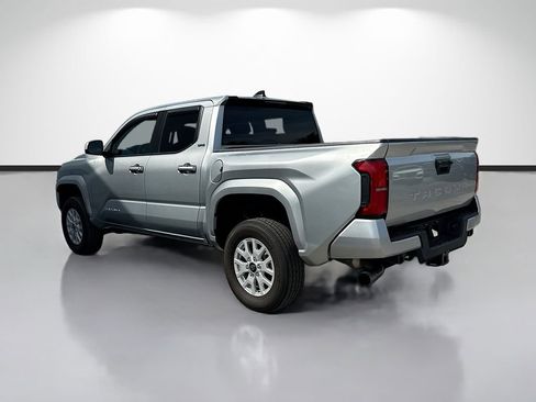 Used 2024 Toyota Tacoma SR5 RWD image 5